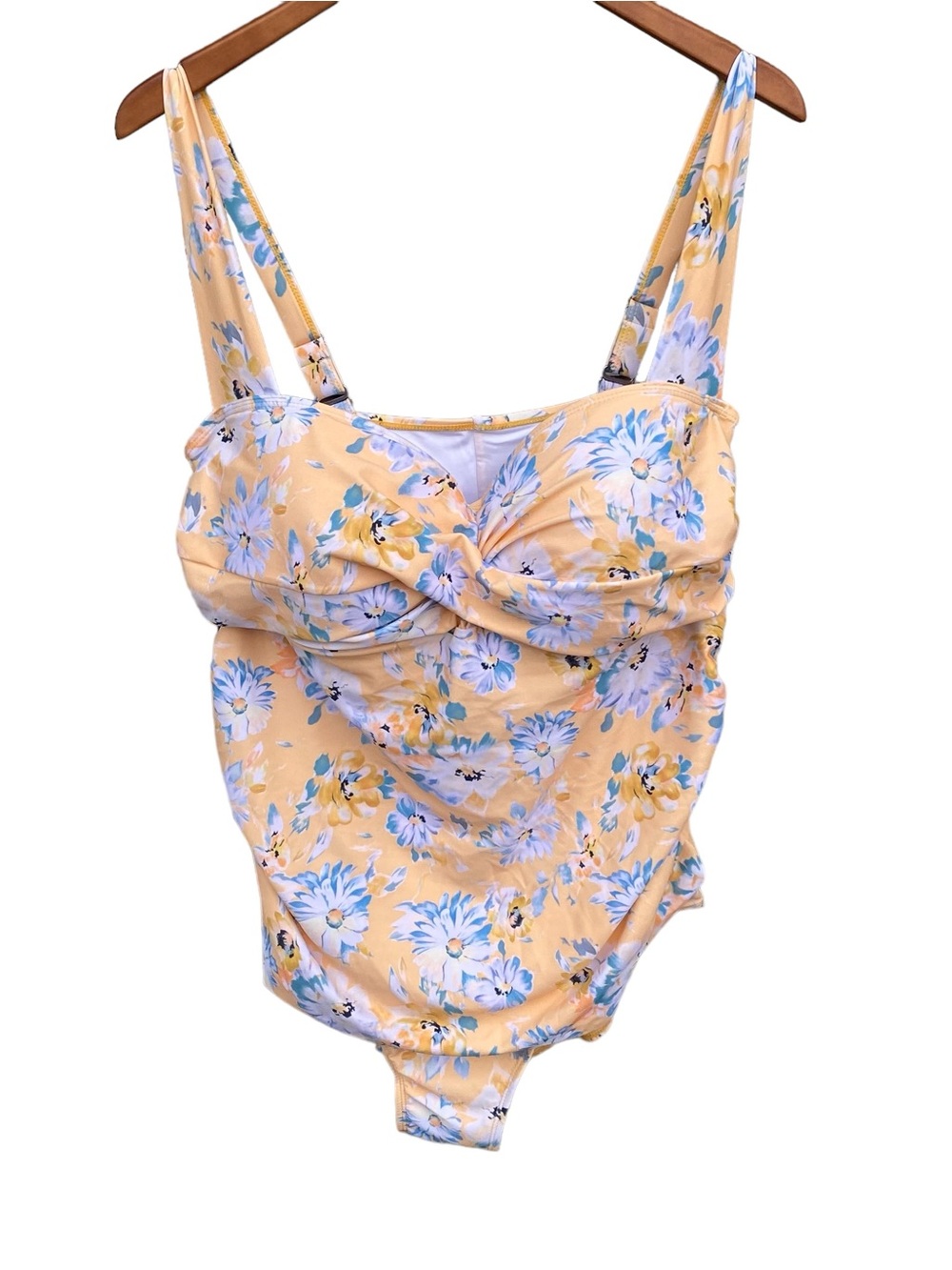 Meet.Curve Women’s yellow One Piece Swim Suit NWOT 4X